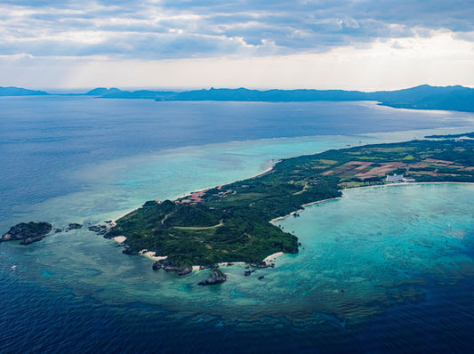 12/24, 25, 29-31, 1/1-3★[Ishigakijima] Phantom Island Plan (16 min.) [Coral Heli].