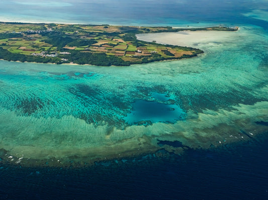 12/24, 25, 29-31, 1/1-3★[Ishigakijima] Phantom Island Plan (16 min.) [Coral Heli].