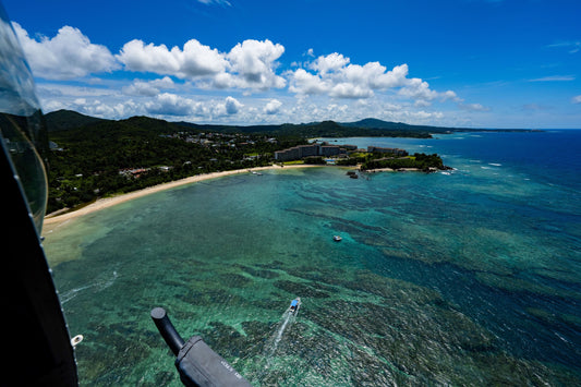 ★Limited to Kariyushi Hotels guests★[Okinawa] Helicopter experience course